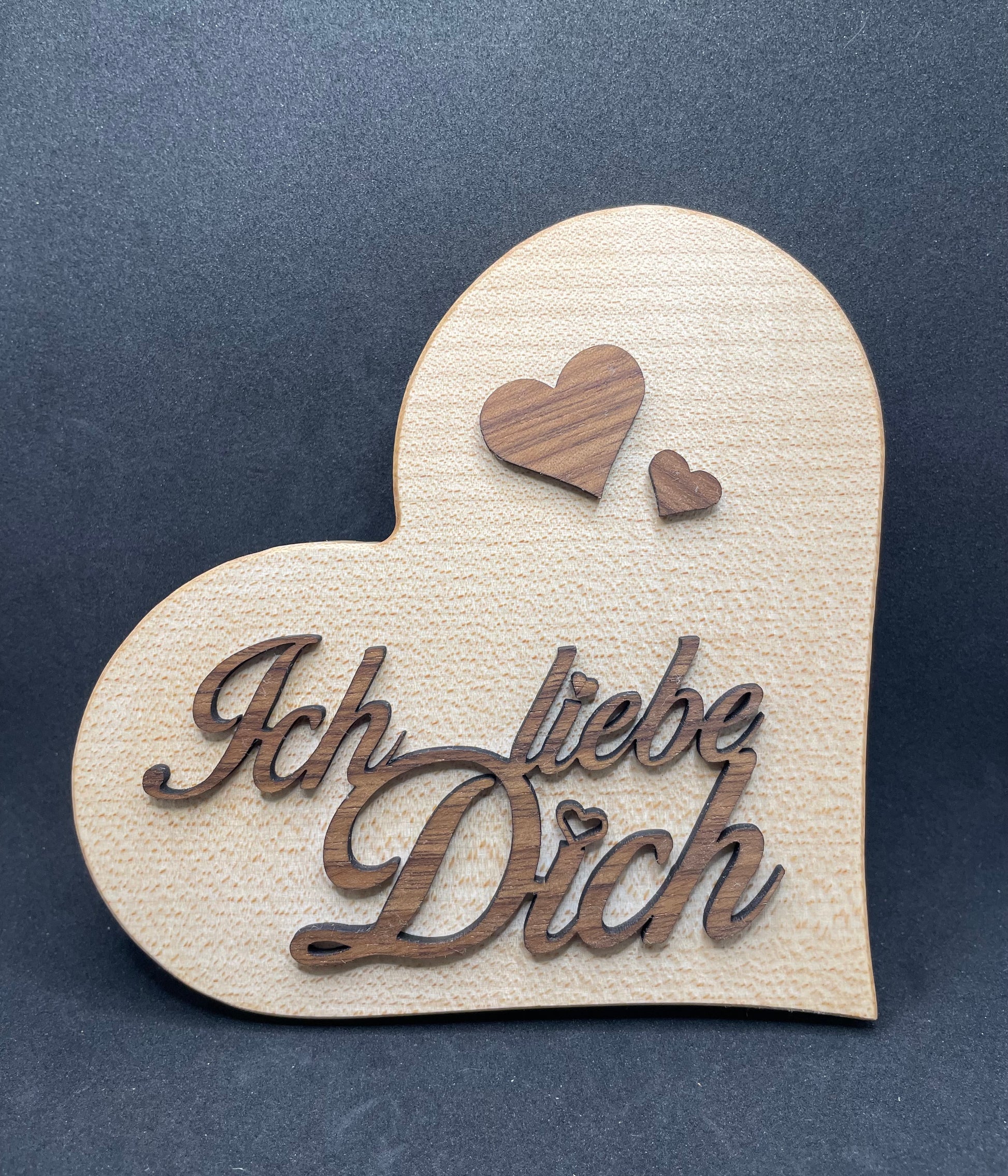 Holzherz mit 3D Schriftzug