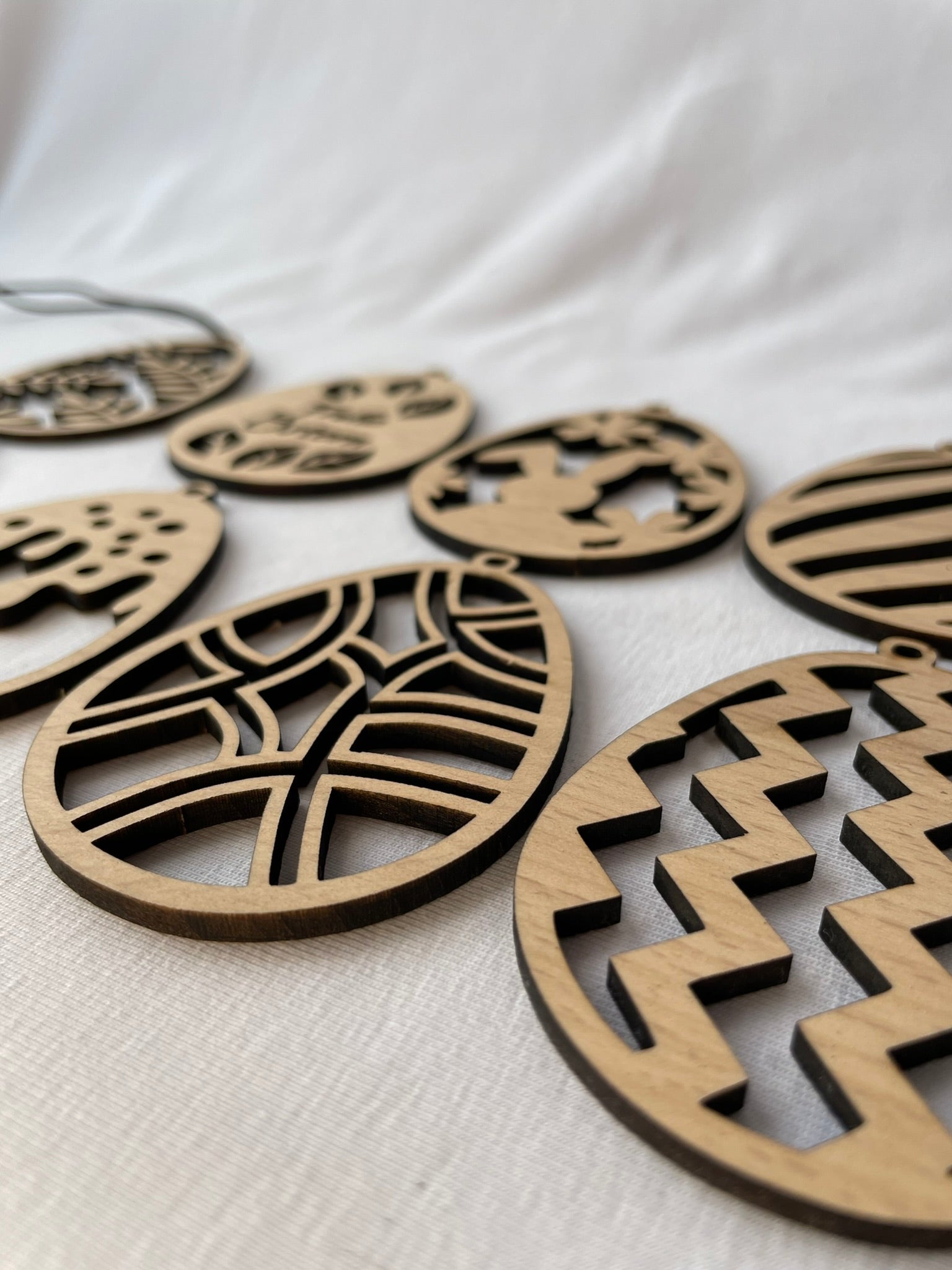 Ostereier Schmuck zum aufhängen aus Holz