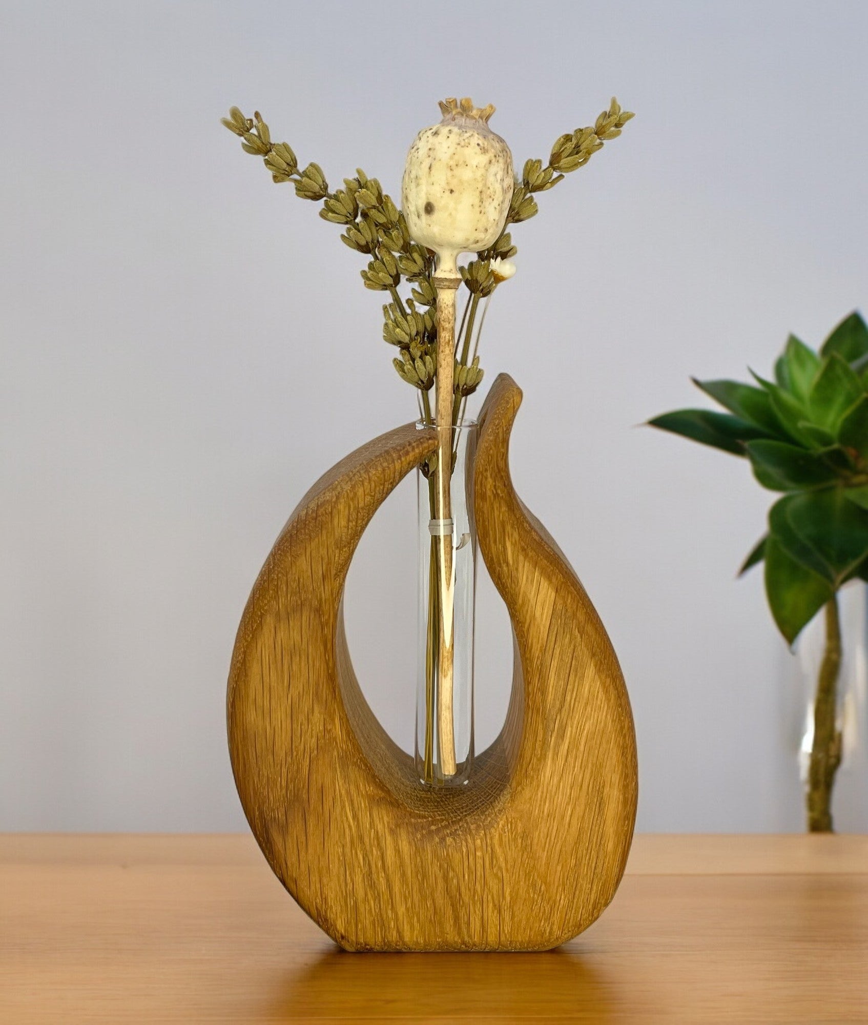 Vase geschwungen "Flamme" aus Eiche