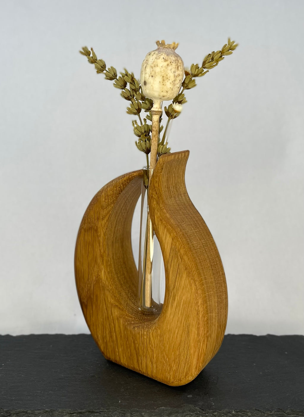 Vase geschwungen "Flamme" aus Eiche