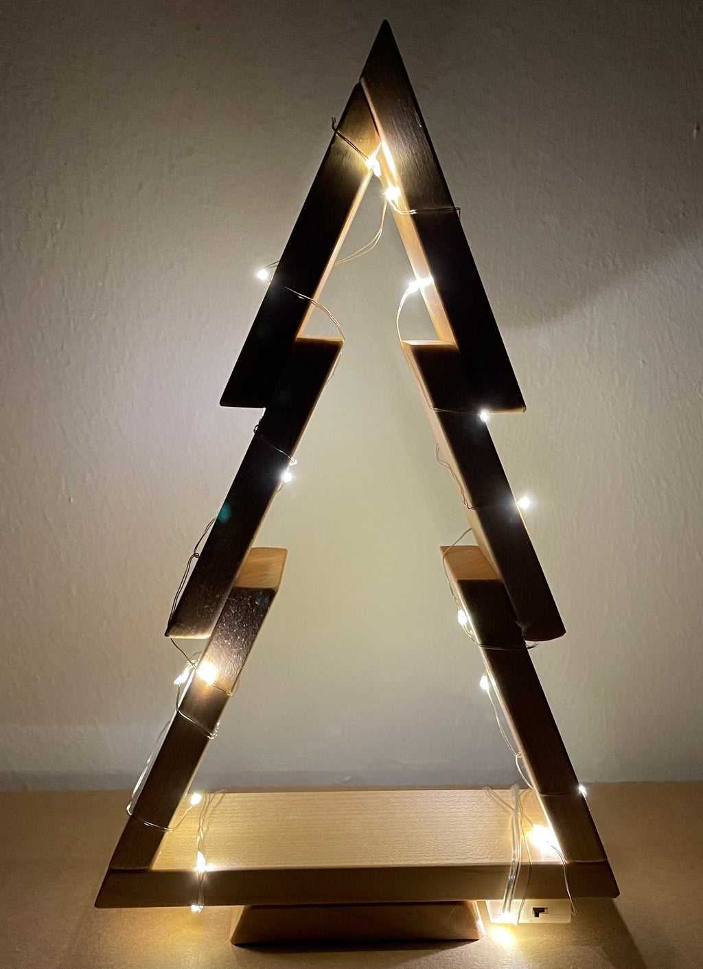 Tannenbaum mit Lichterkette