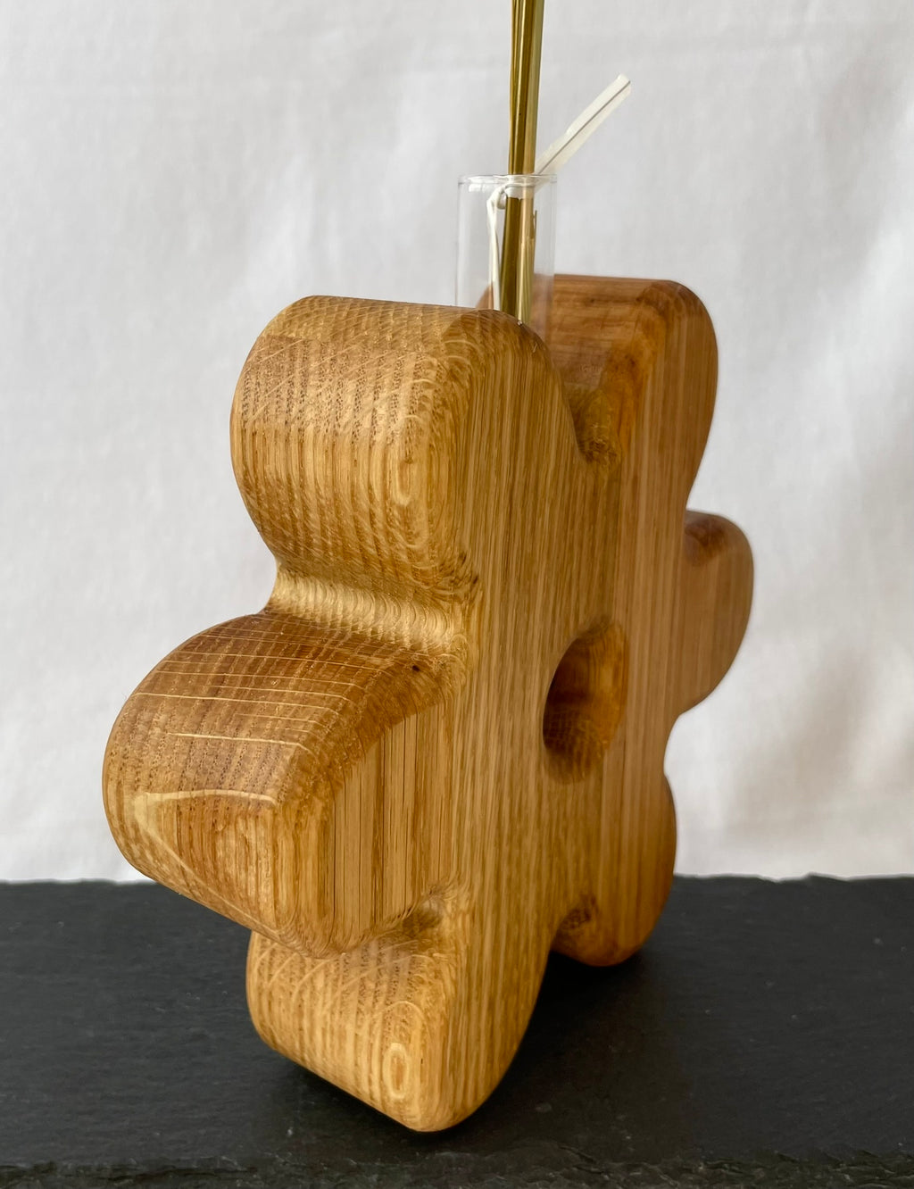 Vase "Blüte" aus Eiche