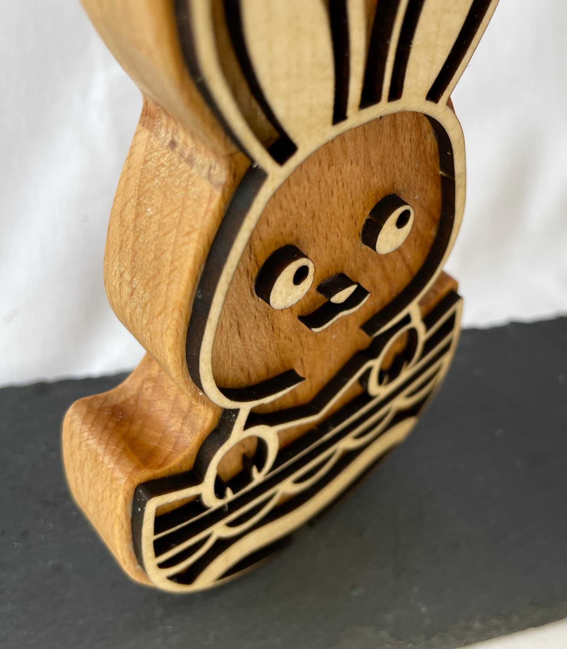 Deko Osterhase in Ei