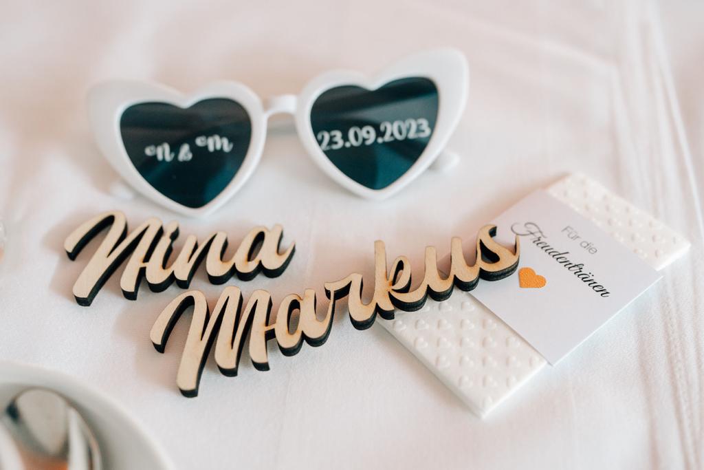 Hochzeit Tischkarten/Platznamen/Namensschilder personalisiert aus Holz